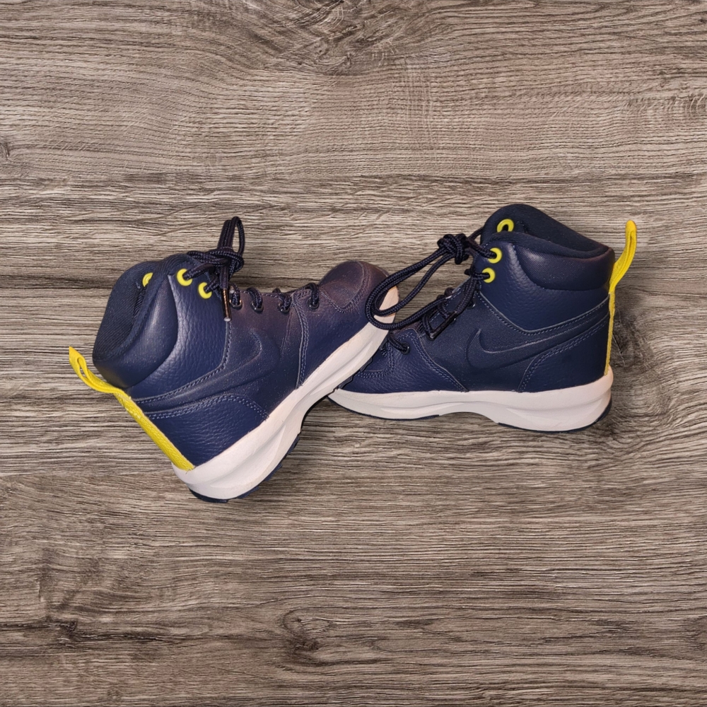 Kids Nike Manoa Boots